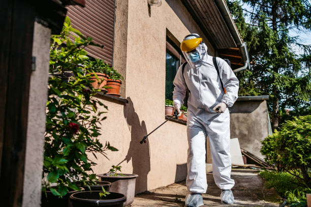 Best Pest Prevention Services  in Prescott, WI